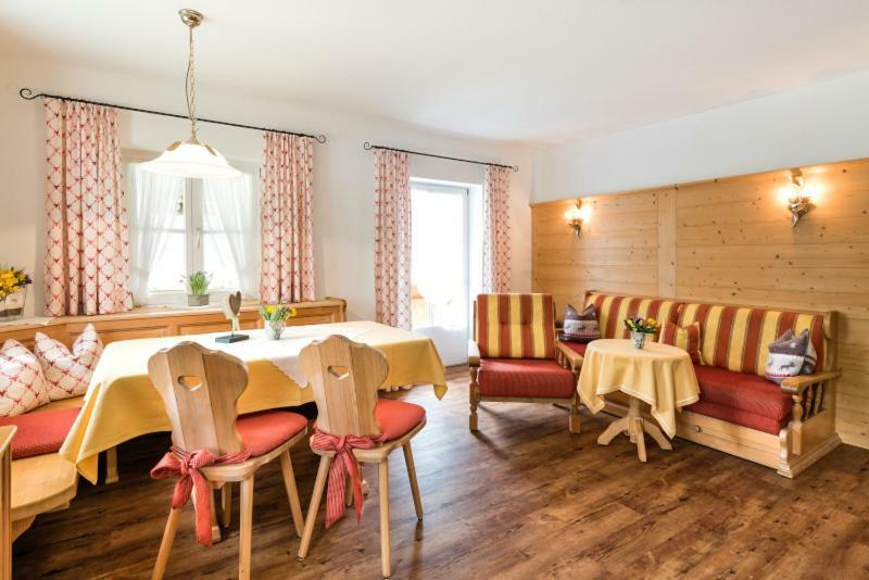 Ferienwohnung - Cafe Mali Bad Hindelang Dış mekan fotoğraf